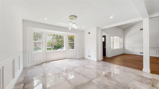 Empty room, Interior, Pendant Lights, Recessed Lighting, Wood Texture Flooring