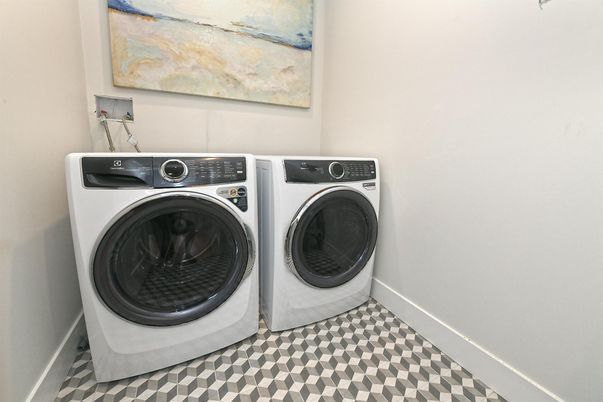 Interior, Washer