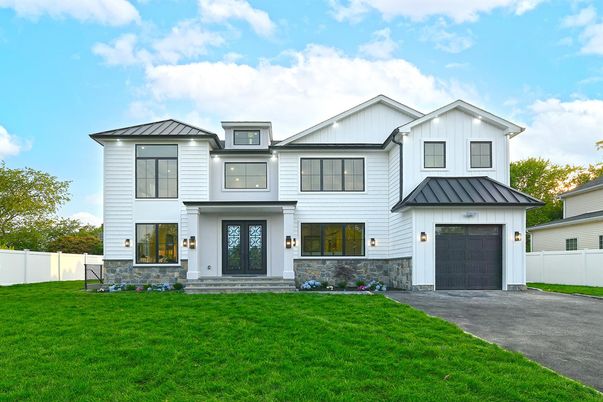 Attached, Exterior, Facade, Farmhouse