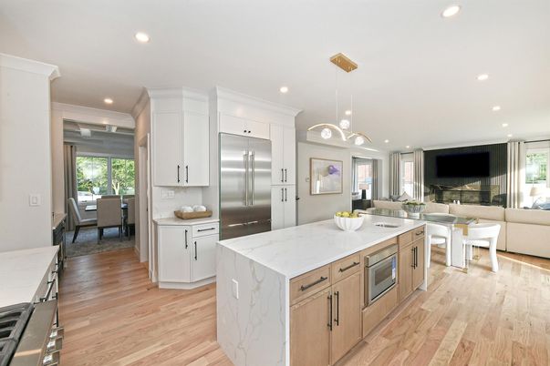 Dining room, Interior, Kitchen, Living room, Pendant Lights, Recessed Lighting, Stainless Steel Appliances, Wood Texture Flooring
