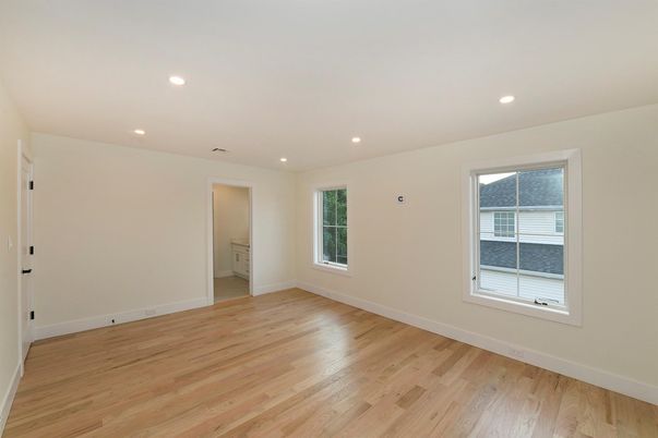 Empty room, Interior, Recessed Lighting, Wood Texture Flooring