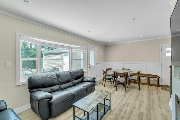 Dining room, Interior, Living room, Recessed Lighting, Wood Texture Flooring