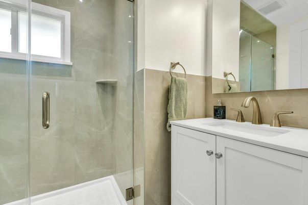 Bathroom, Glass Shower, Interior