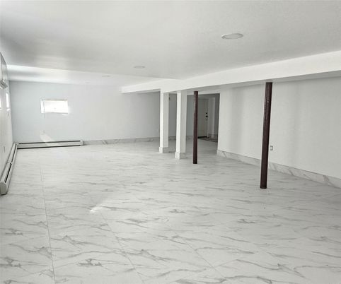 Empty room, Interior, Marble, Recessed Lighting