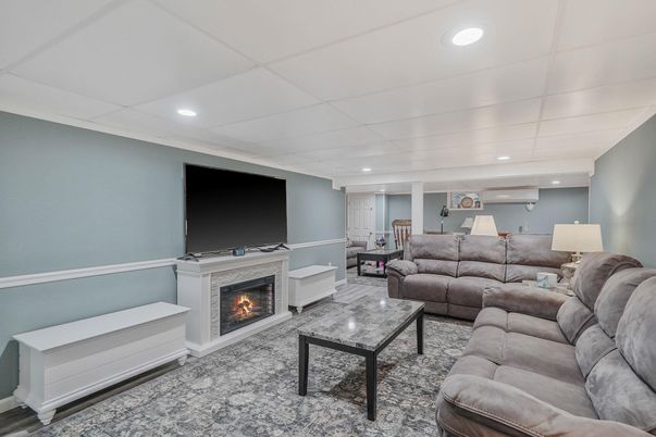 Fireplace, Interior, Living room, Recessed Lighting