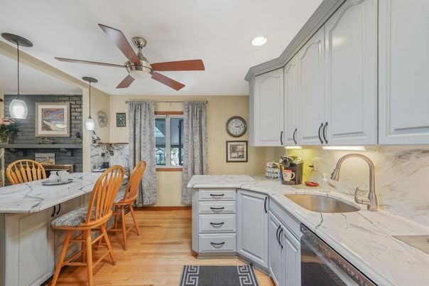 Interior, Kitchen, Pendant Lights, Recessed Lighting, Wood Texture Flooring
