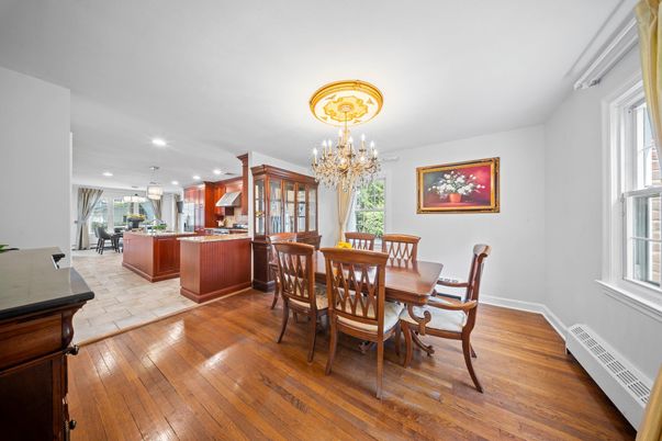Chandelier, Dining room, Interior, Kitchen, Pendant Lights, Recessed Lighting, Wood Texture Flooring