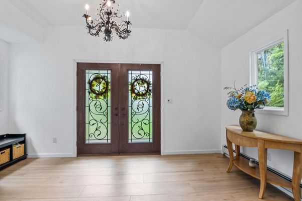 Chandelier, Interior, Wood Texture Flooring