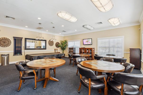 Dining room, Interior, Pendant Lights, Recessed Lighting