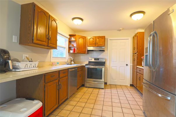 Interior, Kitchen, Stainless Steel Appliances
