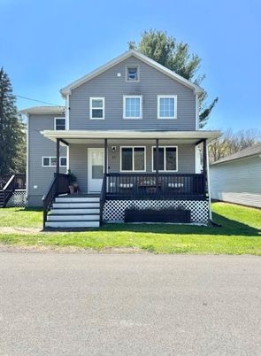 Backyard, Exterior, Facade, American Craftsman