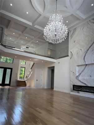 Chandelier, Interior, Marble Walls, Recessed Lighting, Wood Texture Flooring