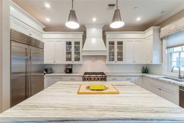 Interior, Kitchen, Pendant Lights, Recessed Lighting, Stainless Steel Appliances