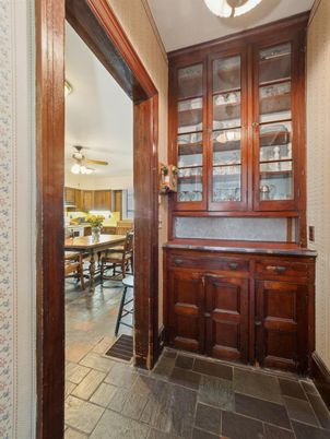 Dining room, Interior