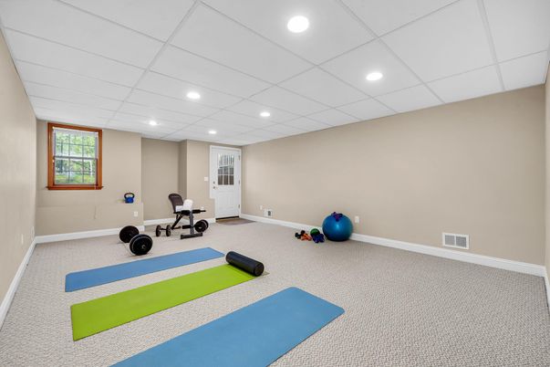 Fitness Equipment, Interior, Recessed Lighting