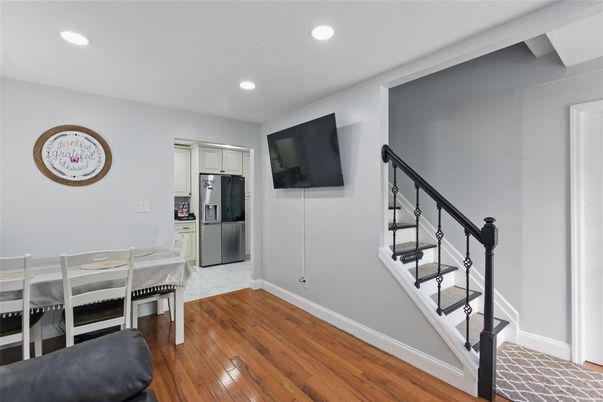 Dining room, Interior, Kitchen, Recessed Lighting, Wood Texture Flooring