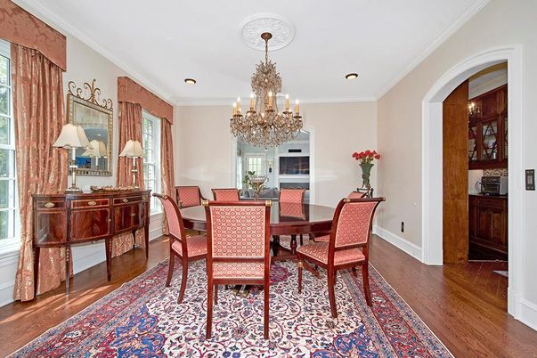 Chandelier, Dining room, Interior, Recessed Lighting, Wood Texture Flooring