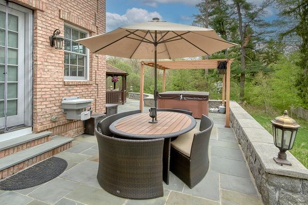 Exterior, Hot Tub