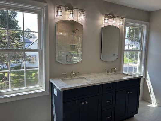 Bathroom, Dual Sink Vanities, Interior