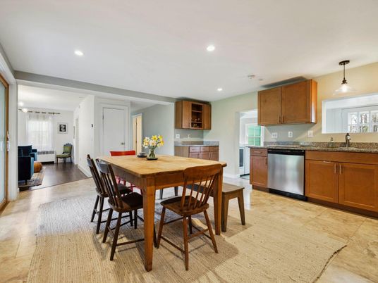 Dining room, Interior, Kitchen, Pendant Lights, Recessed Lighting