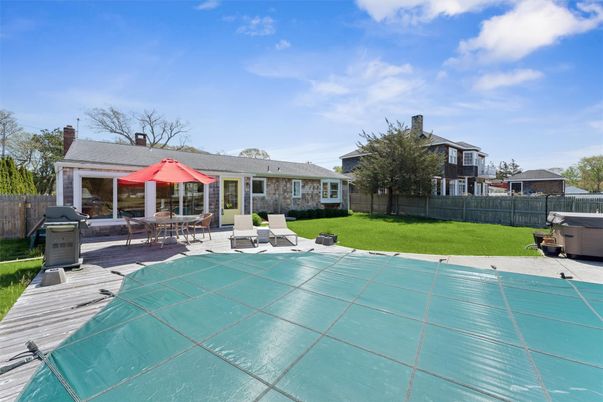 Backyard, Exterior, Hot Tub