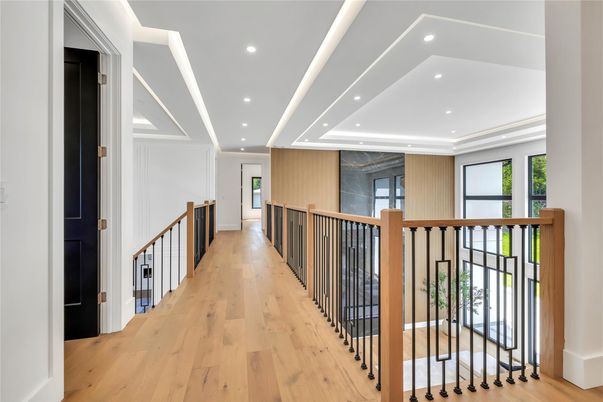 Interior, Recessed Lighting, Wood Texture Flooring
