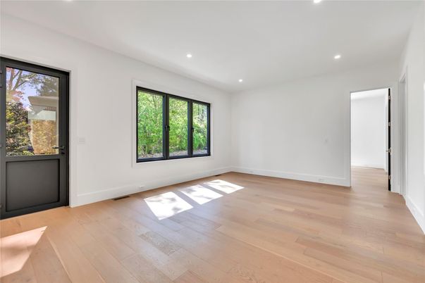 Empty room, Interior, Recessed Lighting, Wood Texture Flooring