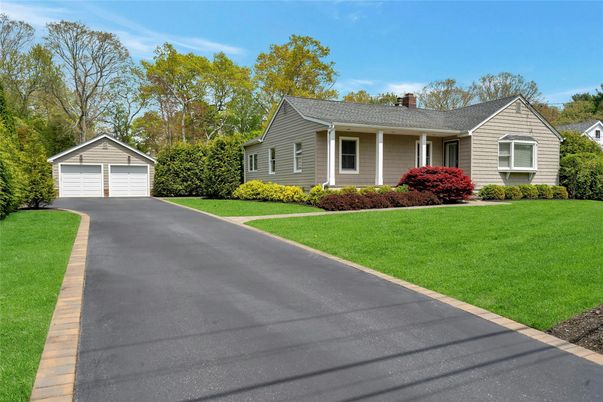 Detached Garage, Exterior, Facade, Ranch