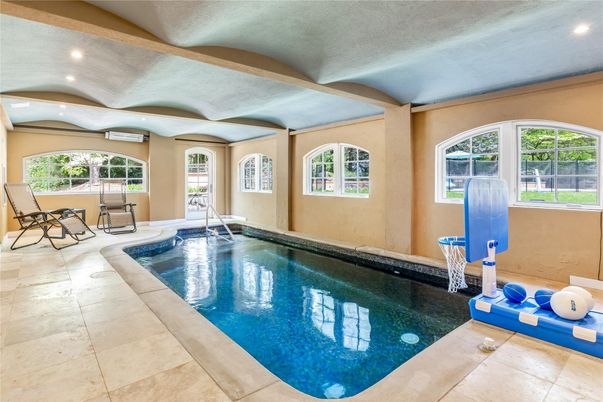 Interior, Pool, Recessed Lighting
