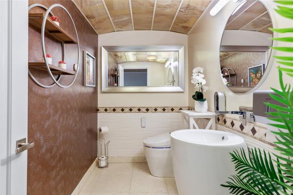 Bathroom, Interior