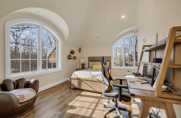 Bedroom, Home Office, Interior, Recessed Lighting, Wood Texture Flooring