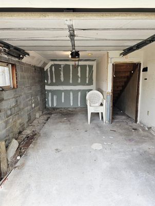 Garage, Interior, Stone Walls