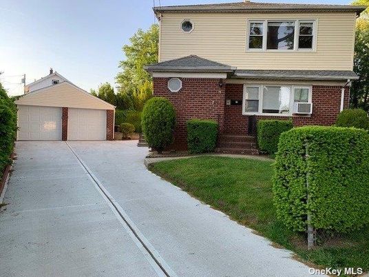 Detached Garage, Exterior, Facade, Brick Facade, Split Level