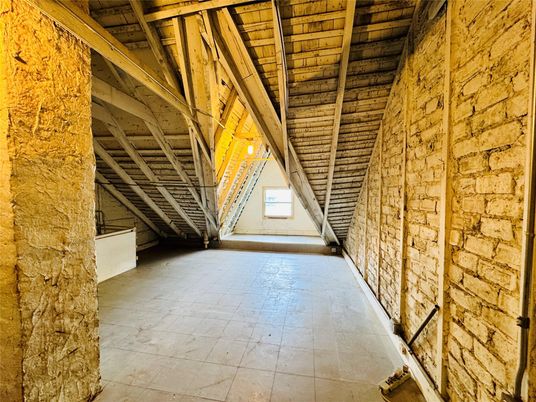 Empty room, Interior, Stone Walls, Wooden Beams, Wooden Ceilings