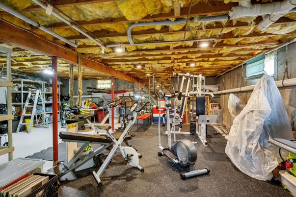 Fitness Equipment, Gym, Interior, Wooden Beams