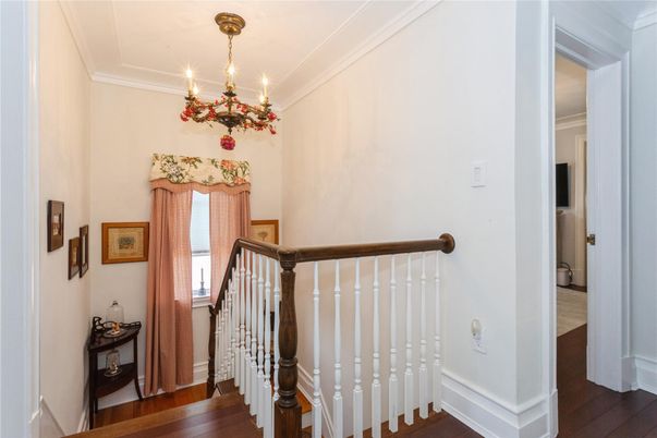 Chandelier, Interior, Wood Texture Flooring