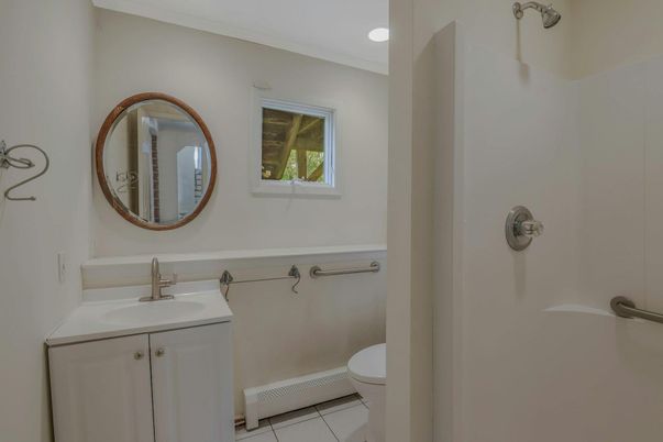 Bathroom, Interior, Recessed Lighting