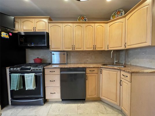 Interior, Kitchen, Recessed Lighting