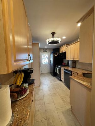 Interior, Kitchen, Pendant Lights, Recessed Lighting