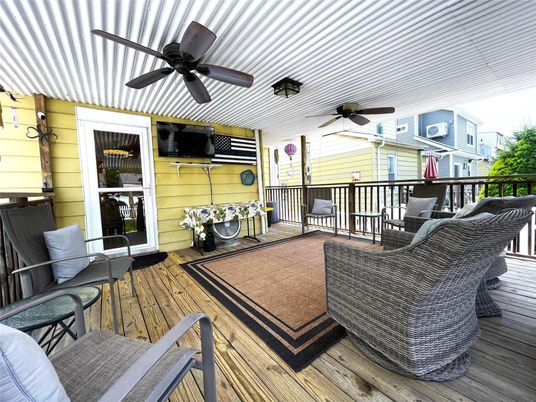 Exterior, Wood Texture Flooring