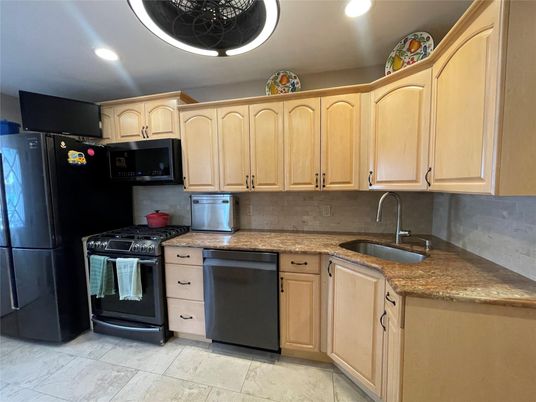 Interior, Kitchen, Recessed Lighting