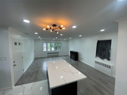 Interior, Pendant Lights, Recessed Lighting, Wood Texture Flooring