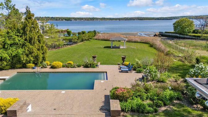 Exterior, Lake, Pool, Water