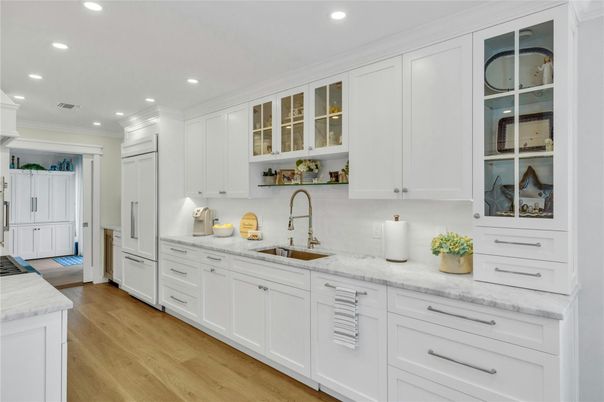 Interior, Kitchen, Recessed Lighting, Wood Texture Flooring