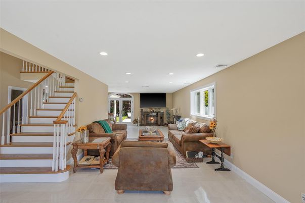 Fireplace, Interior, Living room, Recessed Lighting