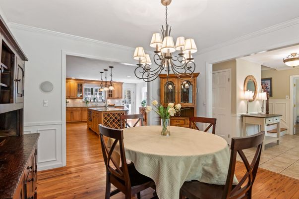 Chandelier, Dining room, Interior, Kitchen, Pendant Lights, Wood Texture Flooring