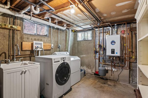Interior, Washer