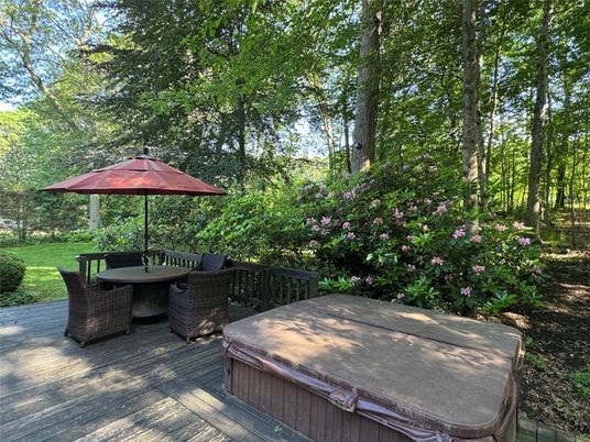 Exterior, Hot Tub