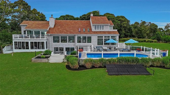 Backyard, Exterior, Pool