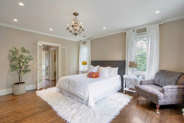 Bedroom, Chandelier, Interior, Recessed Lighting, Wood Texture Flooring